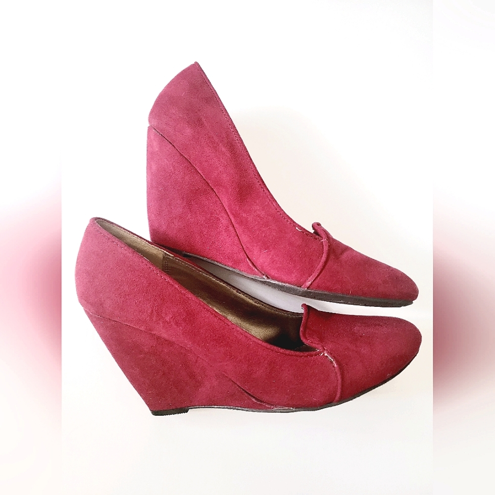 Kenneth Cole reaction Maroon red straw hat burgundy Wedge with size 9.5